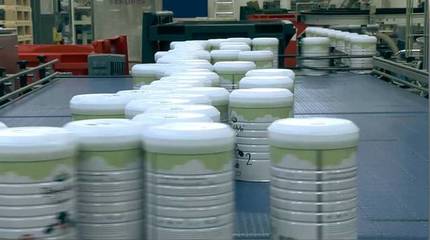 Arla應(yīng)對(duì)“史上最嚴(yán)奶粉新政”的包裝設(shè)計(jì)策略 合規(guī)、透明與品牌重塑